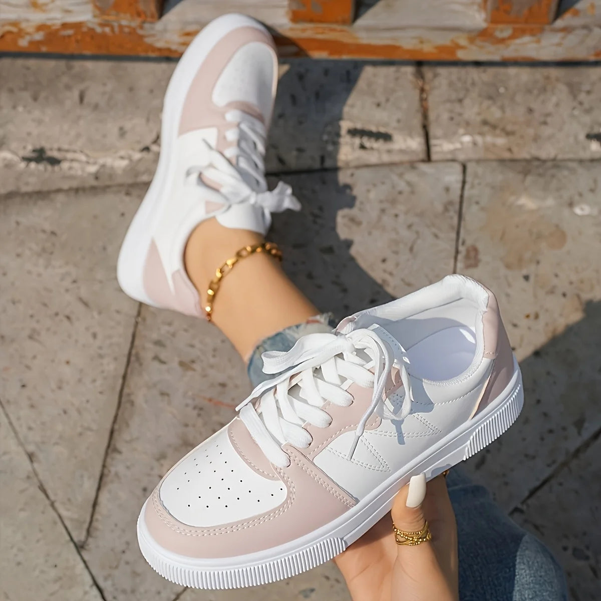 Lightweight Breathable Athletic Sneakers for Walking and Casual Sports