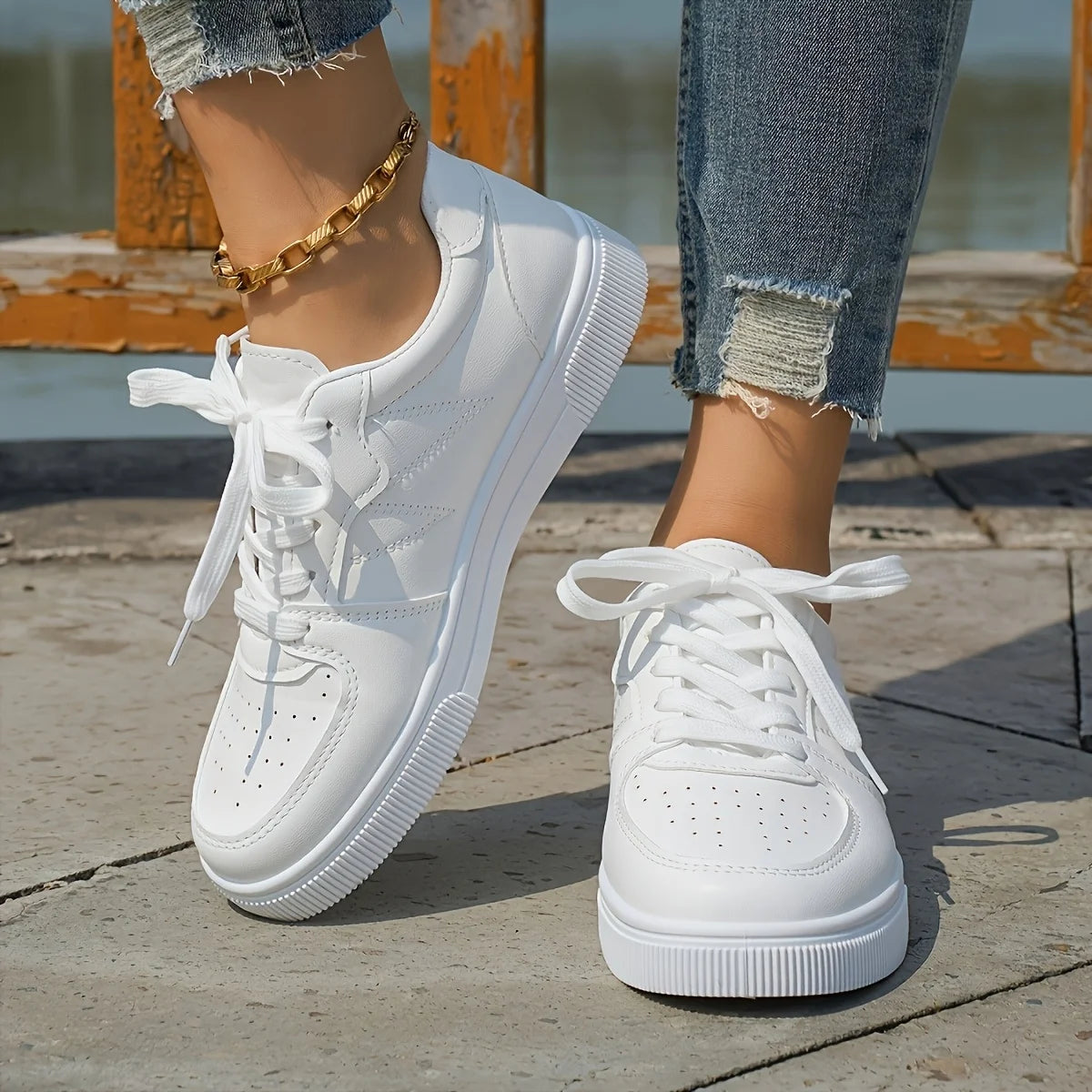 Lightweight Breathable Athletic Sneakers for Walking and Casual Sports